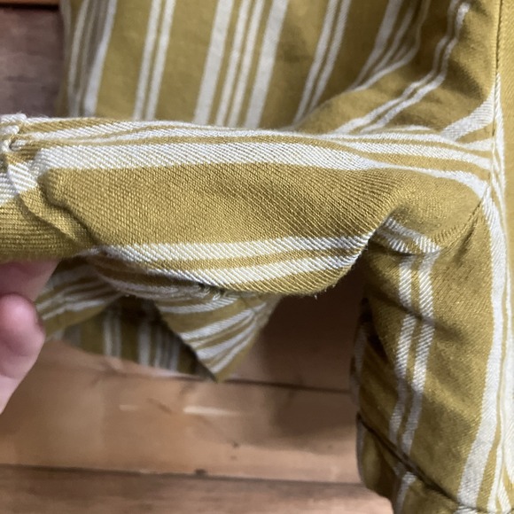 J Jill Cuffed Shorts Women's Sz 10 Linen Rayon Yellow Stripe Gold - Picture 7 of 11